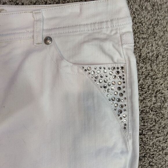 Plus Size Style & Co. White Capris With Sequined Embellishments - Picture 5 of 6